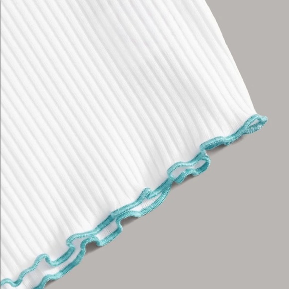 White butterfly crop top - Picture 2 of 5